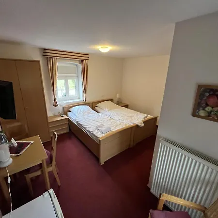 Privatquartier Dreuten Bed & Breakfast 3*