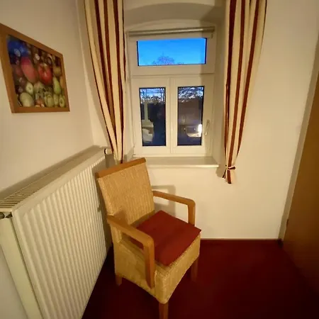 Privatquartier Dreuten Oda ve Kahvaltı 3*